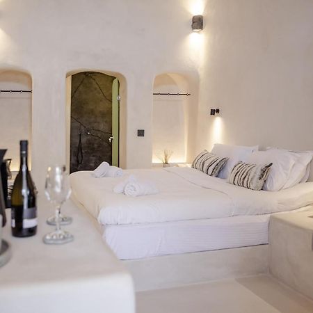 Appartement One Of One - Altheda à Oia  Extérieur photo