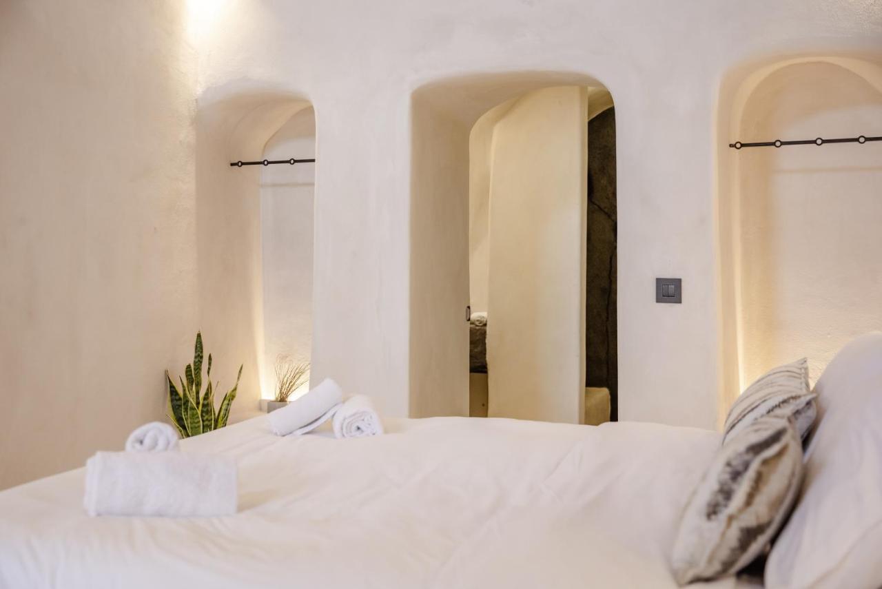 Appartement One Of One - Altheda à Oia  Extérieur photo